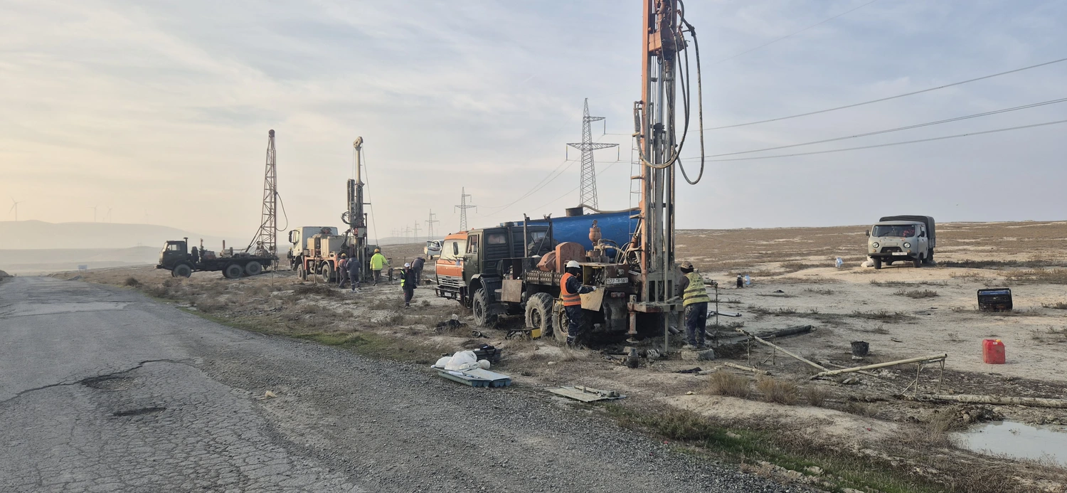 M-1 Bakı-Quba-Rusiya Federasiyası ilə Dövlət Sərhədi Ödənişli Avtomobil Yolu İlə M-3 Ələt-Astara-İran İslam Respublikası Dövlət Sərhədi Avtomobil Yolunu Birləşdirən Yeni Avtomobil Yolu Lot-1 ( KM: 0+000-30+000) layihələndirilməsi